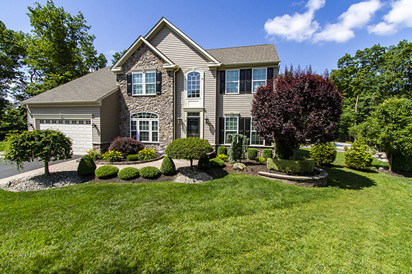 Front Paver Walkway & Landscaping